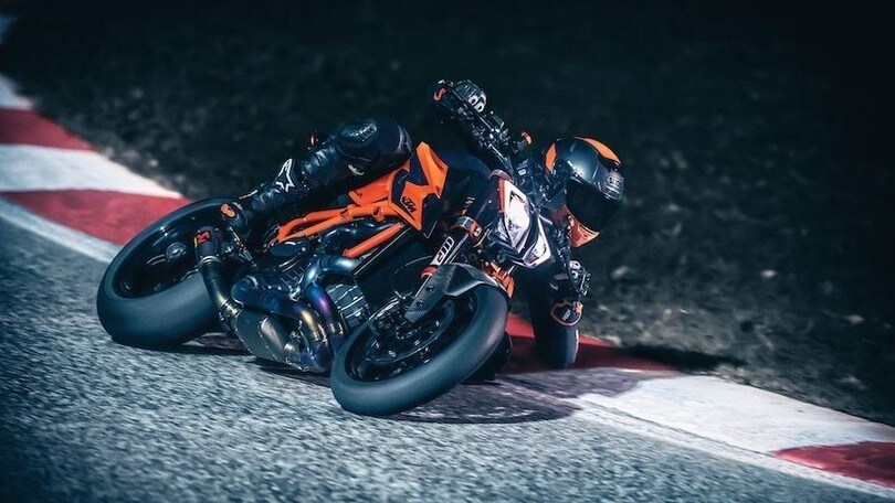 EICMA 2019, ecco KTM 1290 Super Duke R 2020