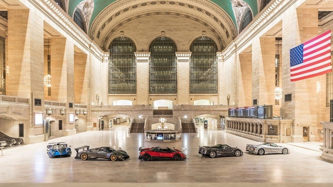 Pagani, a New York esposti cinque modelli per i vent'anni