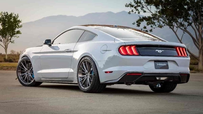 Ford Mustang Lithium, l'elettrica da 900 cv