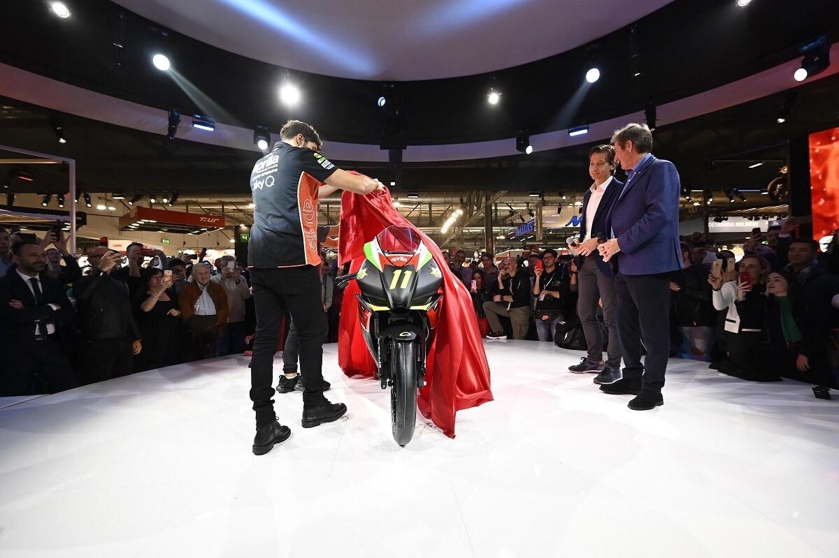 EICMA 2019, Iannone presenta Aprilia Ovahle: gli scatti