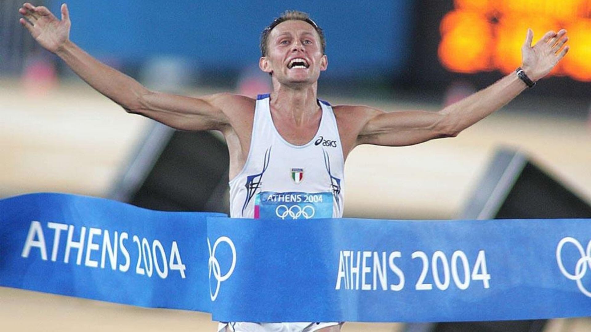 Stefano Baldini e Igor Cassina al via della Maratona di Atene