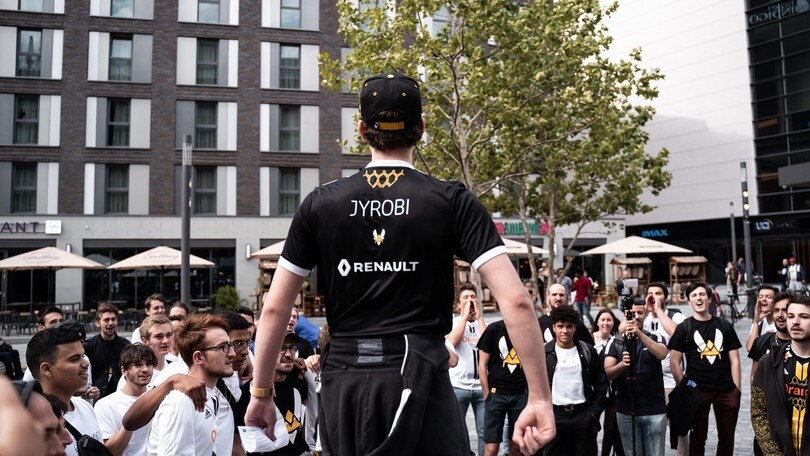Parigi, i Vitality aprono il più grande complesso esport d'Europa