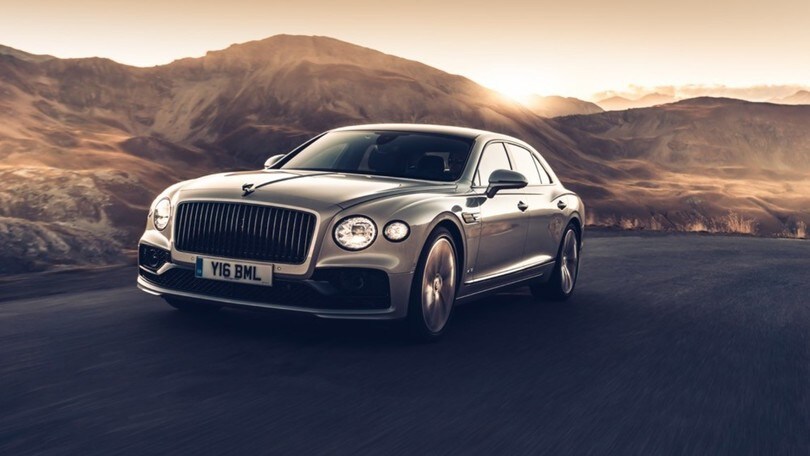 Bentley Flying Spur: la nuova ammiraglia britannica