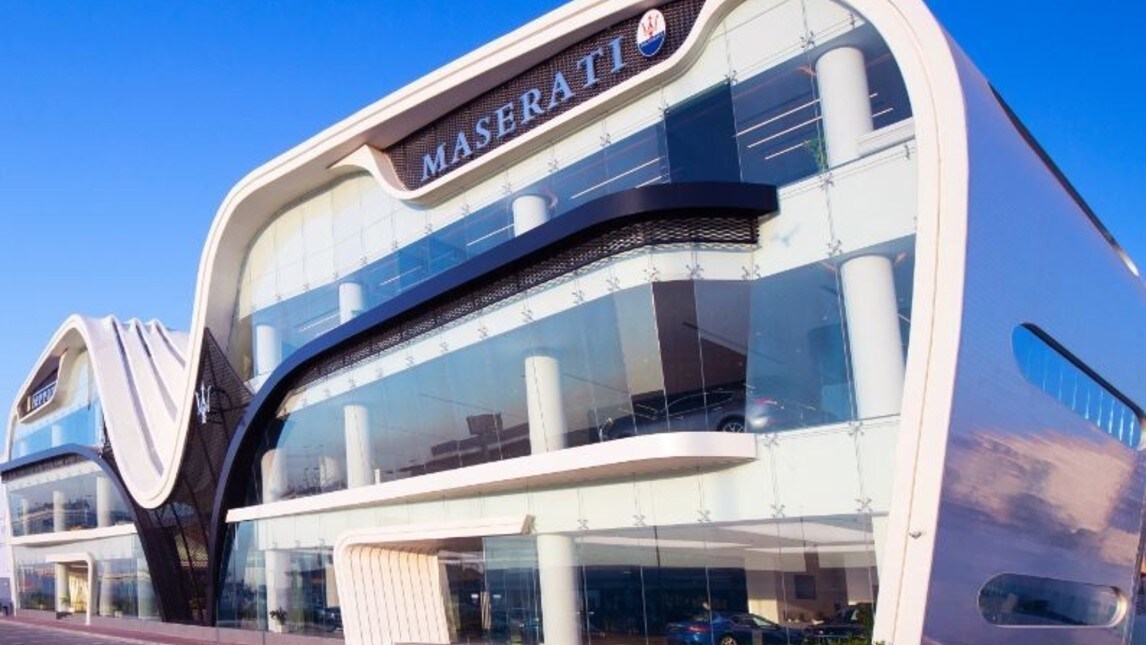 Maserati, lo showroom più grande del marchio inaugurato a Dubai