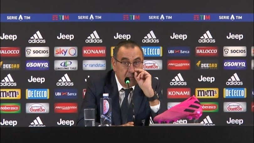Sarri: "Ronaldo ha qualche fastidio al ginocchio"