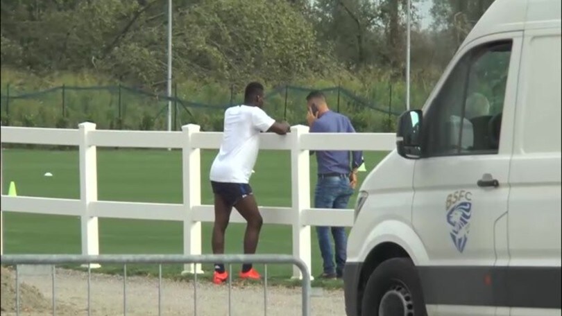 Brescia, Balotelli non potrà guidare in Svizzera