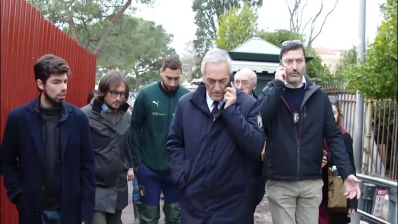 Acqua alta a Venezia, la visita della Nazionale