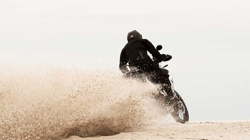 Triumph Tiger 900 Rally e GT, tre cilindri per l'avventura