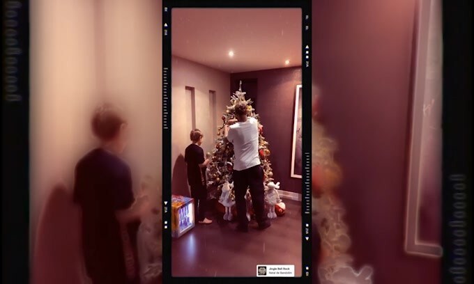 L'albero di Natale in casa Neymar