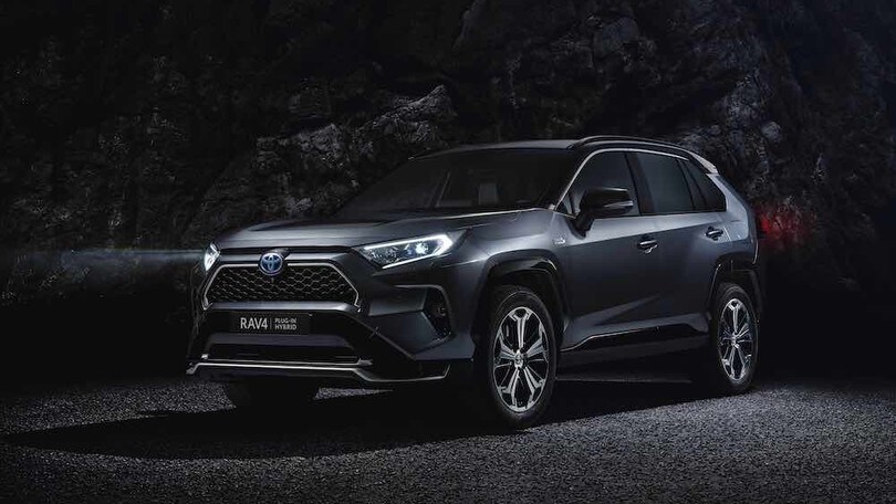 Toyota RAV4, a Los Angeles debutta l'ibrido plug-in