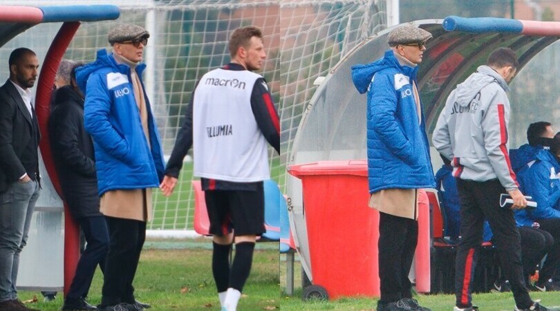 Bologna, Mihajlovic segue l'allenamento della squadra