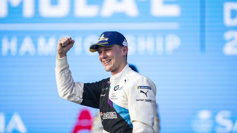 Formula E, Gara 2: Guenther addio podio, BMW penalizzata all'ePrix di Riad