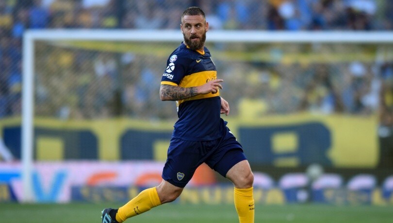 De Rossi in campo con il Boca Juniors 84 giorni dopo l'infortunio