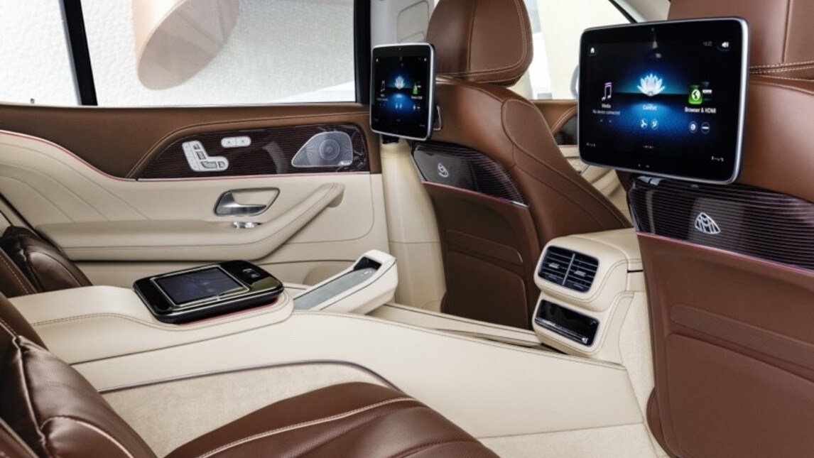 Mercedes-Maybach GLS: gli scatti