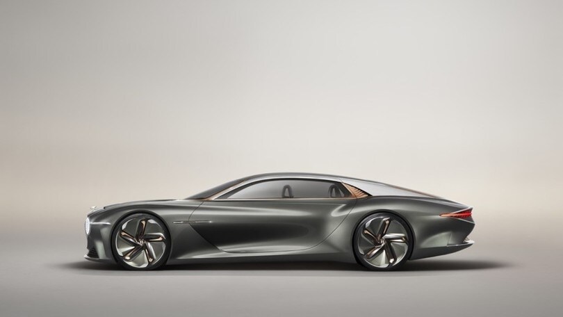 Bentley EXP 100 GT, tutti gli scatti