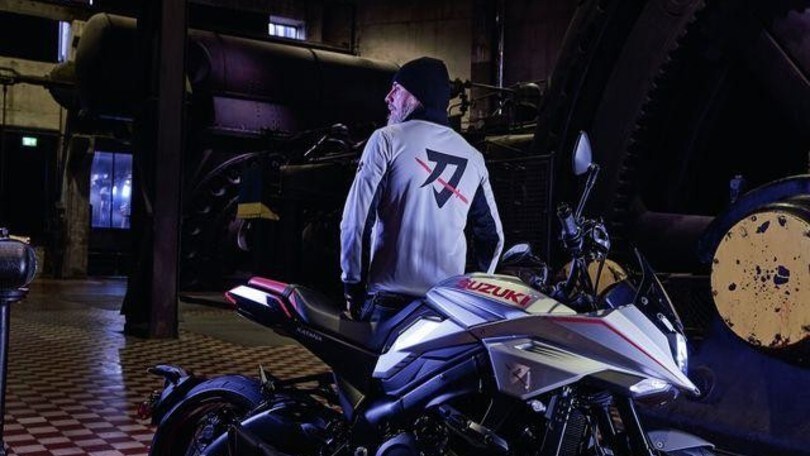 BLACKSUZUKI, abbigliamento e accessori scontati: le immagini