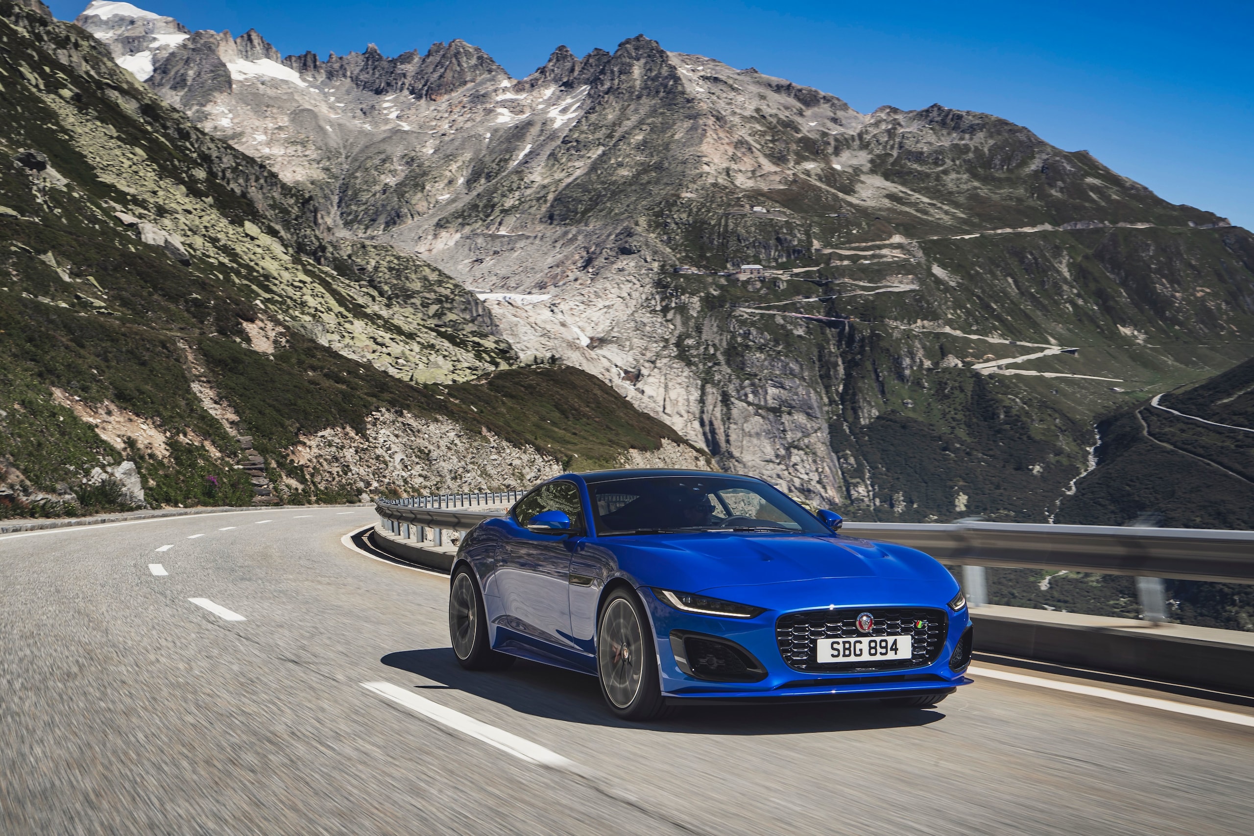 Nuova Jaguar F-Type 2020: gli scatti
