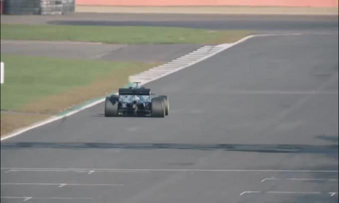 Hamilton su una Rossa? Wolff non commenta