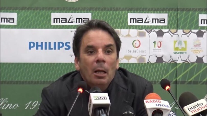 Capuano show: "Io in discussione? Facciamo riaprire i manicomi"