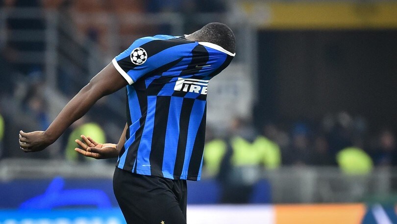 Inter, Lukaku fa esplodere il Meazza. Ansu Fati lo gela