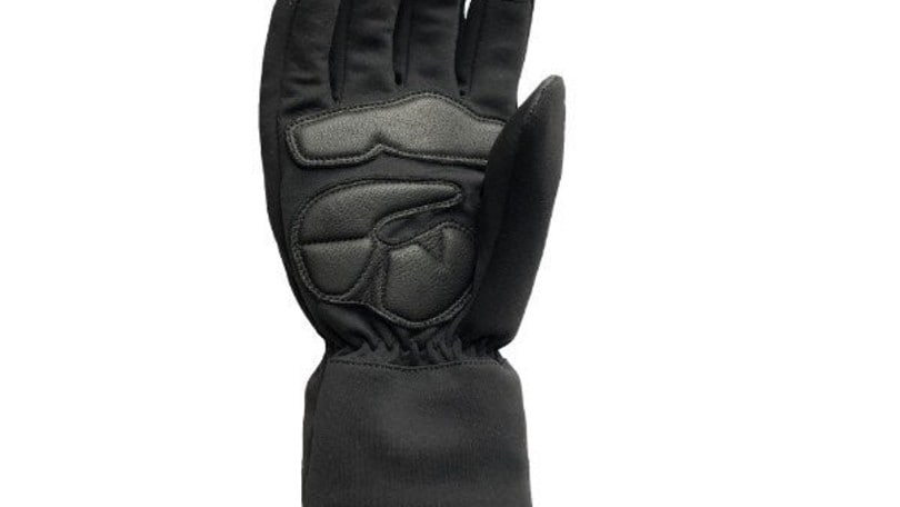 WarmMe, i guanti riscaldati a batterie: scatti