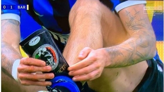 Inter, Biraghi accusato per i simboli sui parastinchi