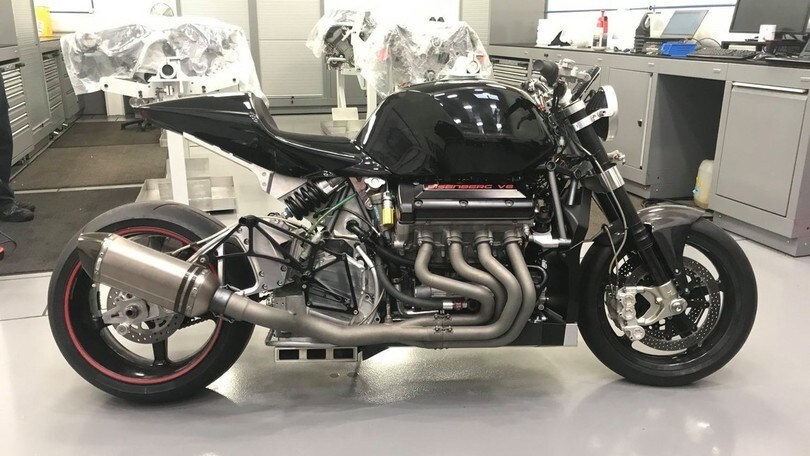 Da un'idea di Eisenberg nasce V8, super naked da 500 cv