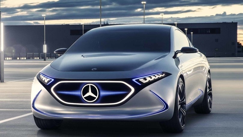 Mercedes EQA Concept: gli scatti