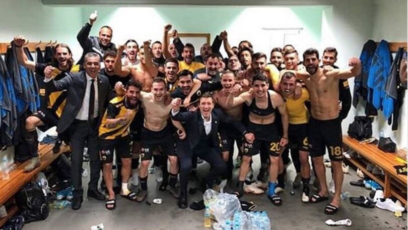 Aek, per Carrera una vittoria da postare subito