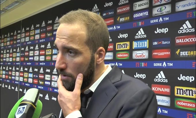 Higuain: "Volevo stare alla Juve per la gente ed i compagni"