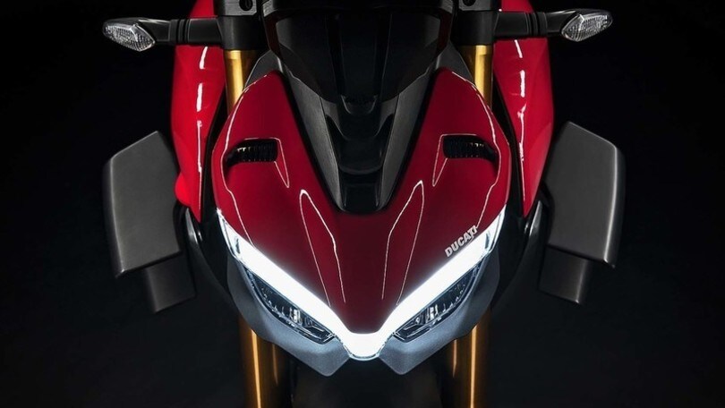 Ducati Streetfighter, in arrivo la nuova V2?
