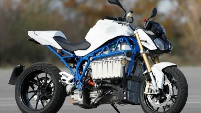 BMW, concept E-Power Roadster in lavorazione
