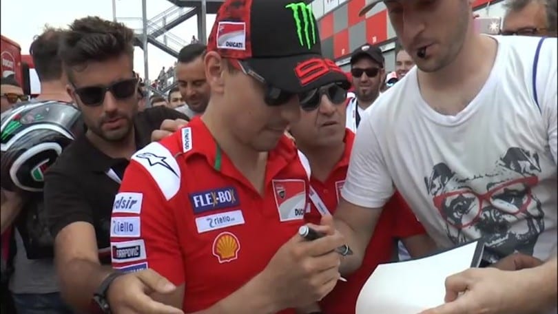 Motogp, Lorenzo potrebbe rientrare nel paddock