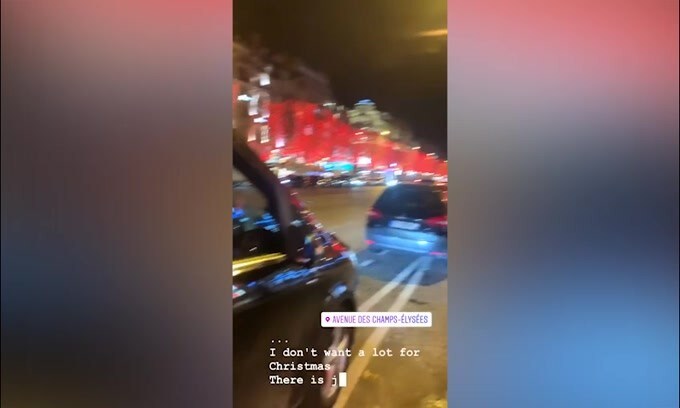 Wanda Nara, shopping per le vie di Parigi