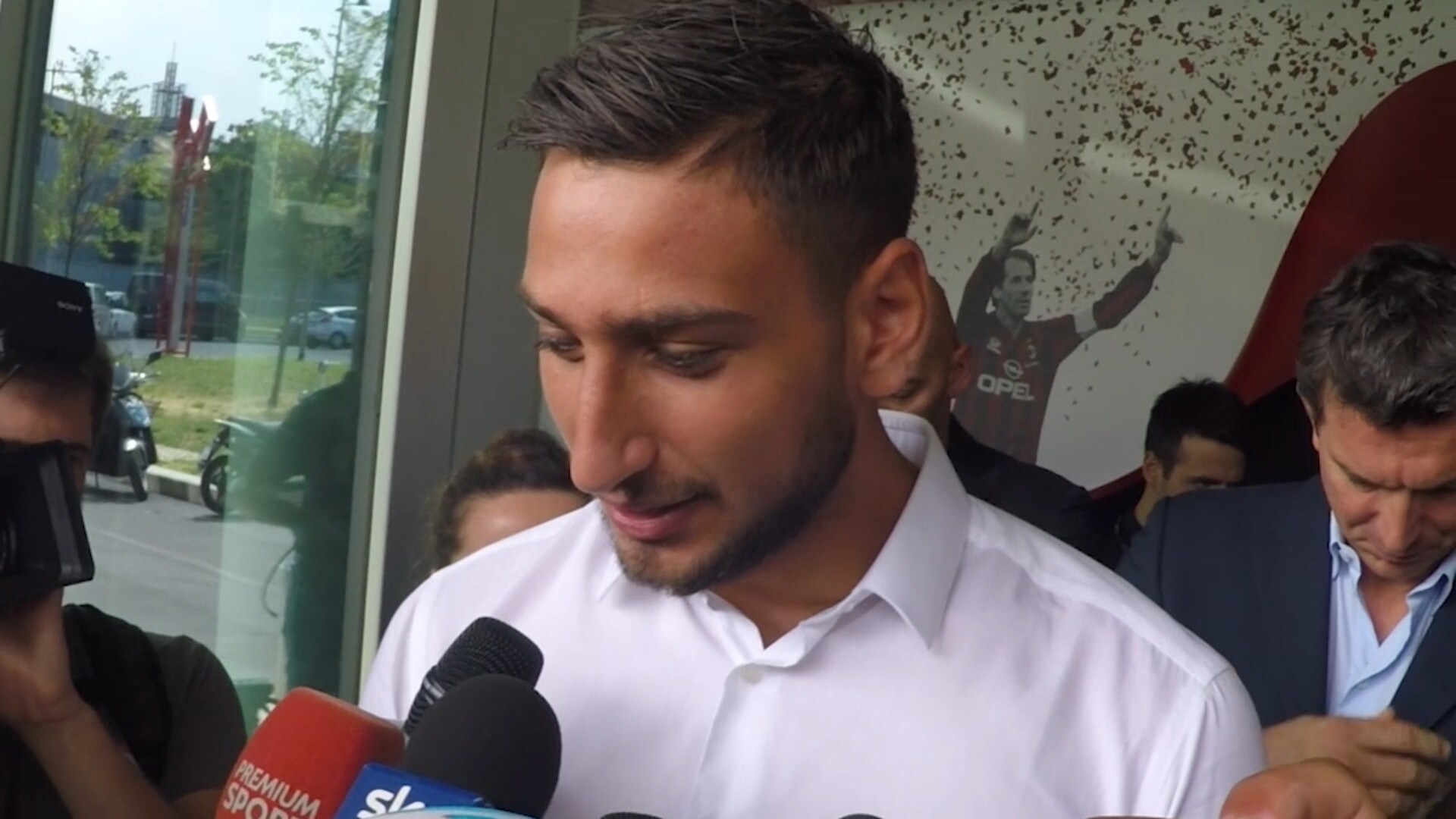 Donnarumma: il Milan propone il rinnovo. Il mercato chiama