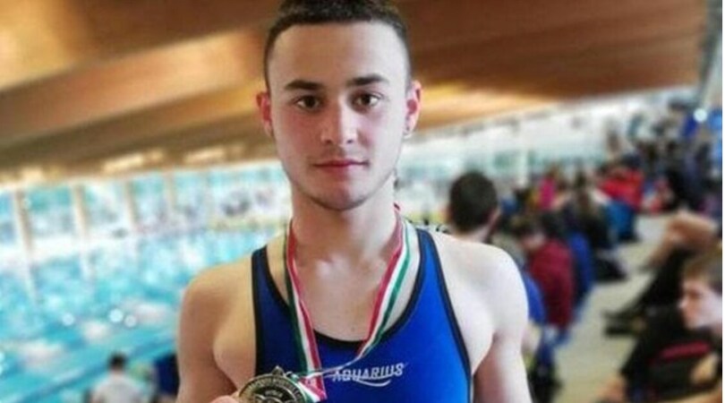 Morto in un incidente Dario D'Alessandro, campione di nuoto under 18