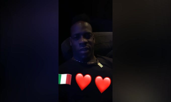 Balotelli dichiara amore all'Italia