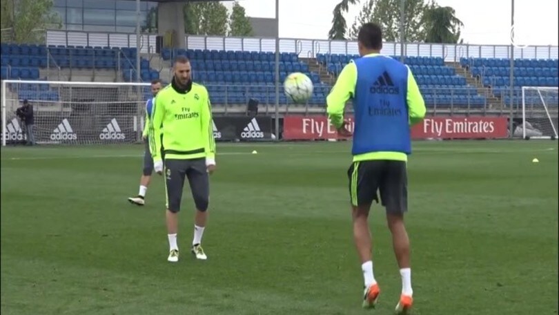 Real Madrid, al lavoro per il rinnovo di Benzema