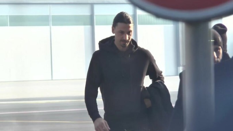 Milan: Ibra saluta i tifosi