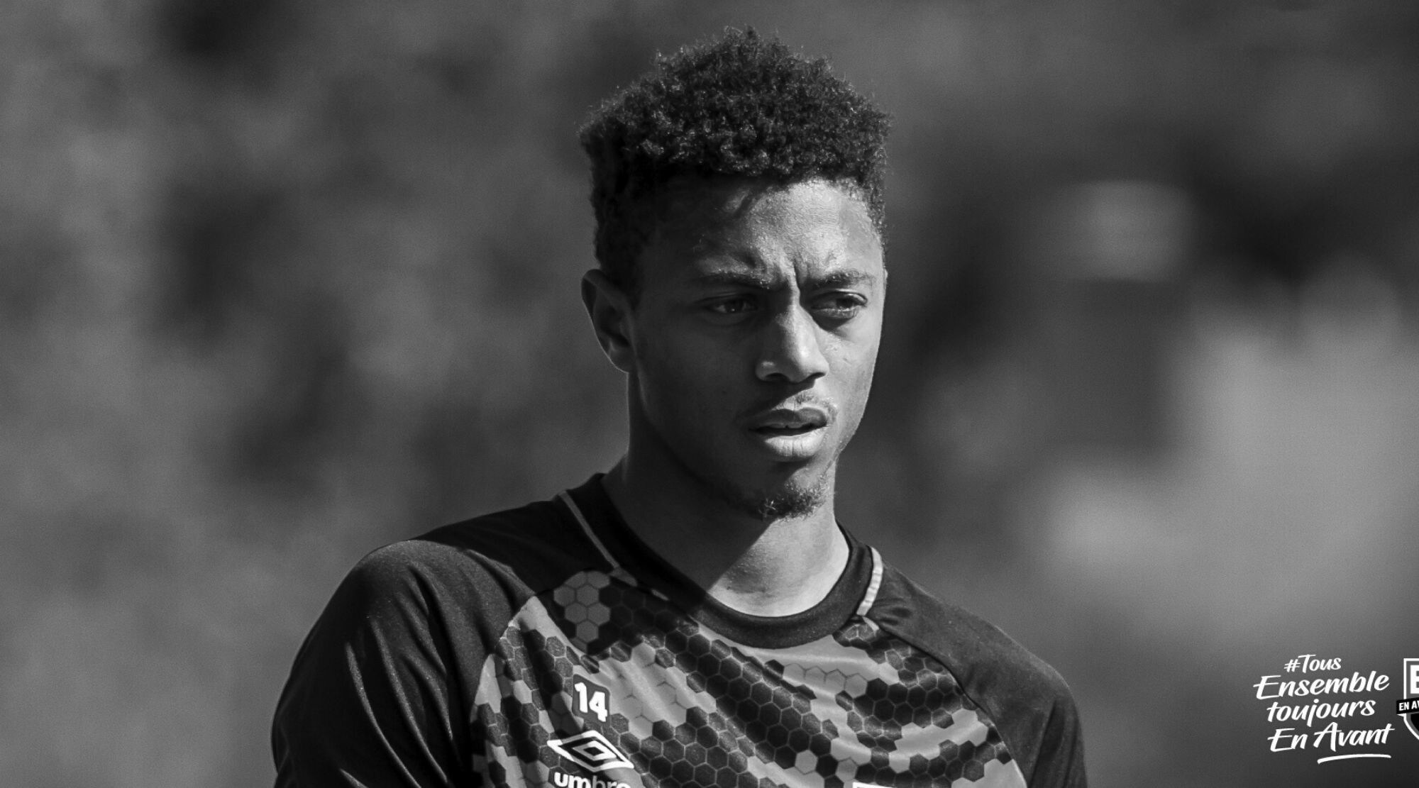 Francia, l'attaccante del Guingamp Julan deceduto in un incidente stradale