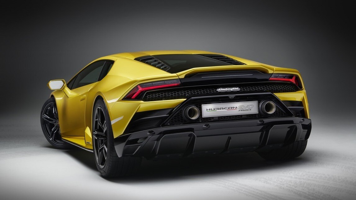 Lamborghini Huracan EVO RWD: gli scatti