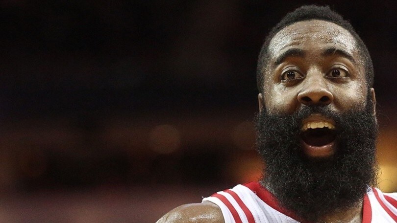 Nba, tra Harden e Young una sfida che entra nella storia
