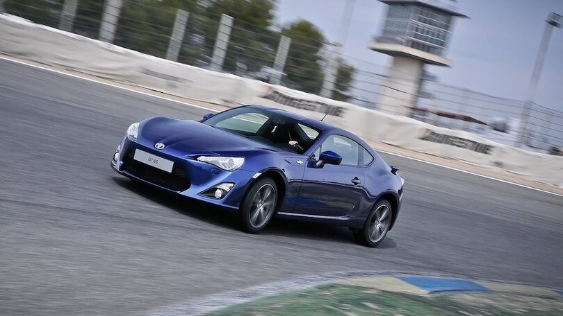 Toyota GR86, per la coupé il turbo e un nuovo nome