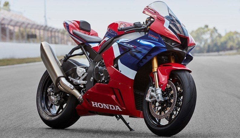 Honda, il prezzo ufficiale della nuova CBR 1000 RR-R
