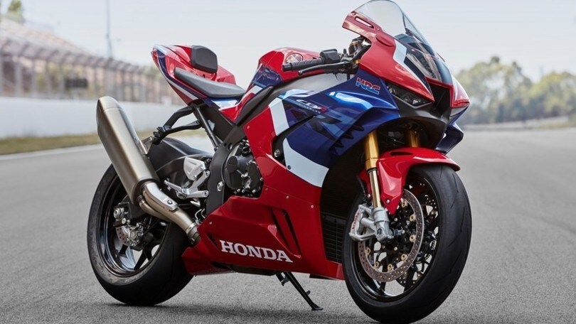 Honda, il prezzo ufficiale della nuova CBR 1000 RR-R