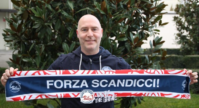 Luca Cristofani all'esordio in A1 sulla panchina di Scandicci