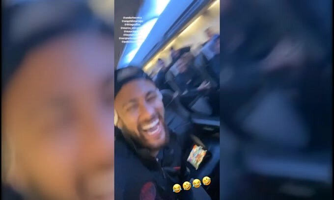 PSG, Neymar e compagni felici dopo la vittoria