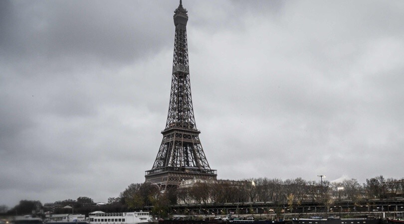 Francia, protesta contro la riforma delle pensioni: Louvre bloccato