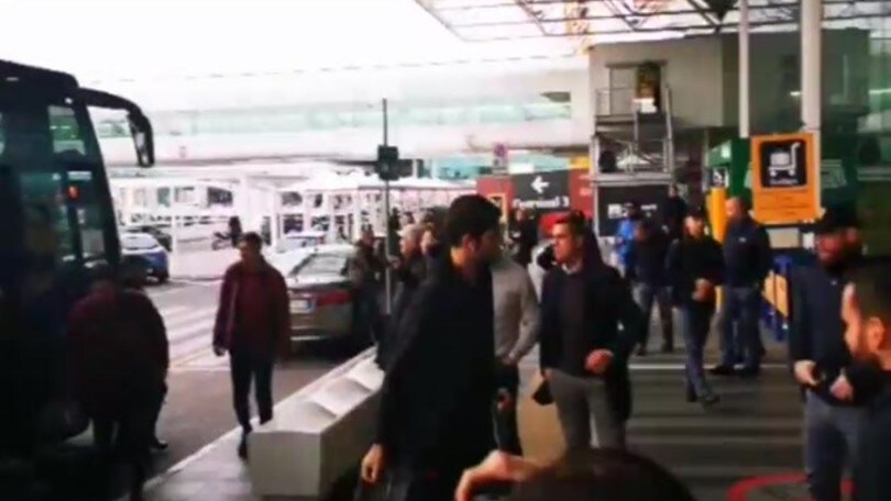 La Roma si imbarca a Fiumicino alla volta di Torino