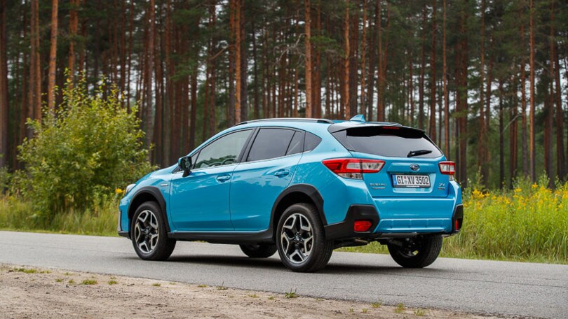 Subaru XV e-boxer: gli scatti